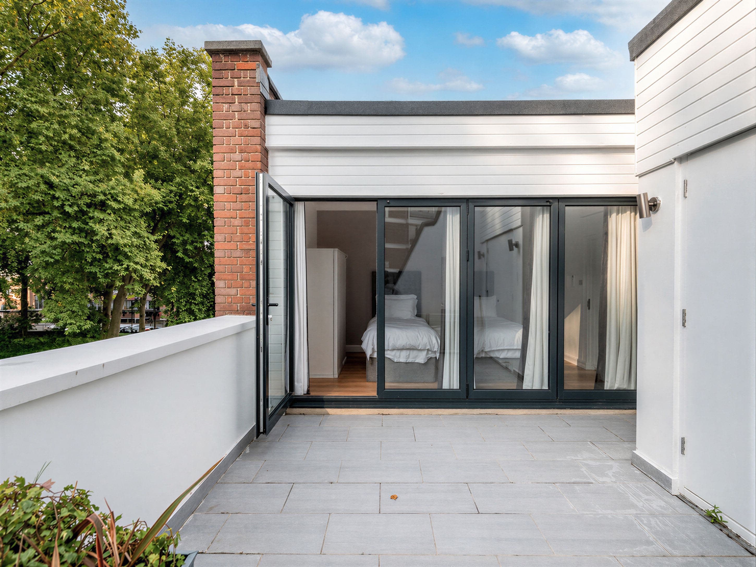 Hyde Park Estate (HPE305) — photo 2